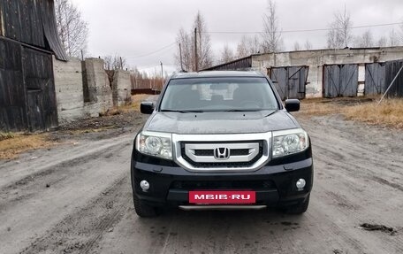 Honda Pilot III рестайлинг, 2011 год, 1 800 000 рублей, 2 фотография