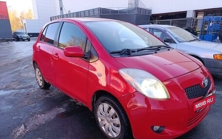 Toyota Yaris III рестайлинг, 2008 год, 650 000 рублей, 2 фотография