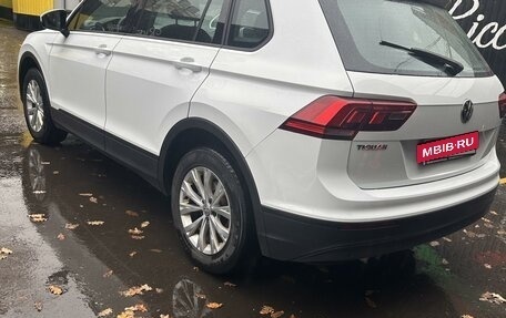 Volkswagen Tiguan II, 2019 год, 2 700 000 рублей, 3 фотография