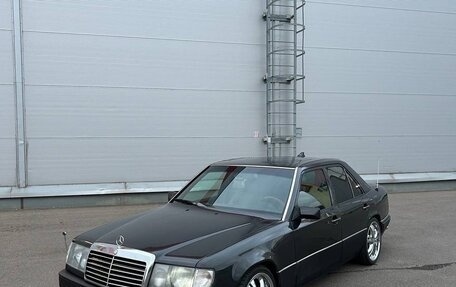 Mercedes-Benz E-Класс, 1992 год, 460 000 рублей, 4 фотография