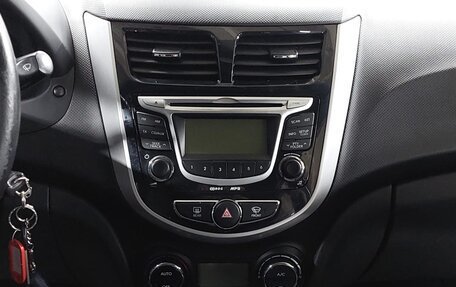 Hyundai Solaris II рестайлинг, 2012 год, 929 000 рублей, 13 фотография