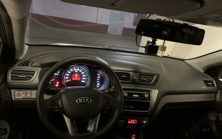 KIA Rio III рестайлинг, 2014 год, 1 000 000 рублей, 10 фотография