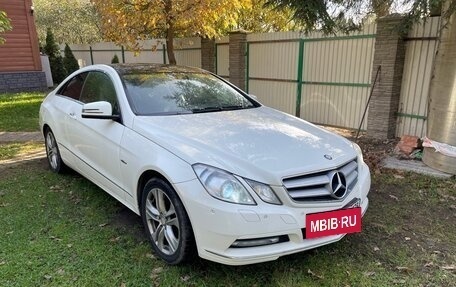 Mercedes-Benz E-Класс, 2011 год, 1 450 000 рублей, 3 фотография