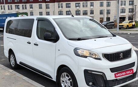 Peugeot Traveller I, 2018 год, 3 500 000 рублей, 2 фотография