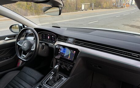 Volkswagen Passat B8 рестайлинг, 2019 год, 3 350 000 рублей, 8 фотография