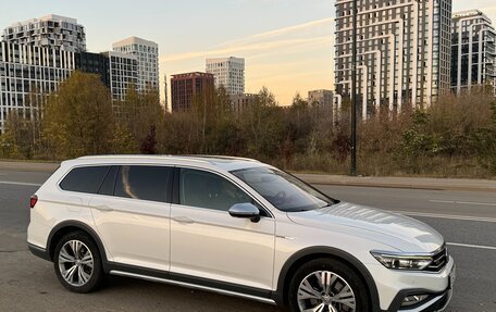 Volkswagen Passat B8 рестайлинг, 2019 год, 3 350 000 рублей, 5 фотография