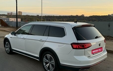 Volkswagen Passat B8 рестайлинг, 2019 год, 3 350 000 рублей, 12 фотография