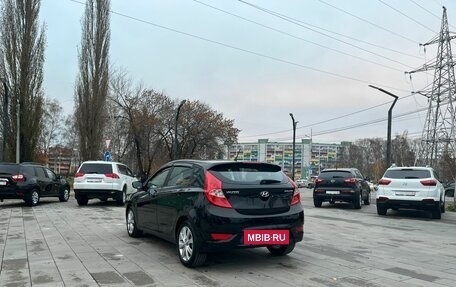 Hyundai Solaris II рестайлинг, 2012 год, 1 051 000 рублей, 4 фотография