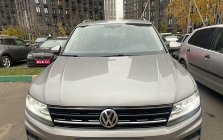 Volkswagen Tiguan II, 2017 год, 2 390 000 рублей, 1 фотография