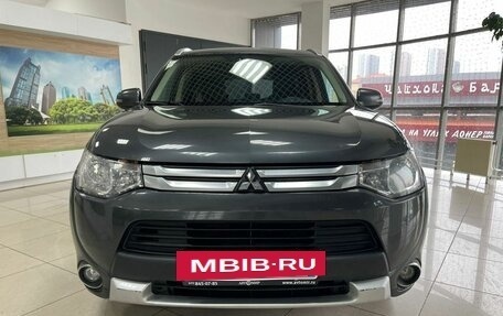 Mitsubishi Outlander III рестайлинг 3, 2014 год, 1 749 000 рублей, 2 фотография