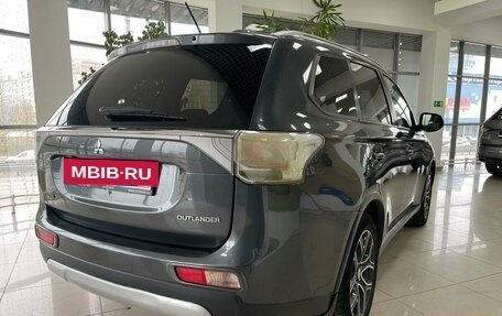 Mitsubishi Outlander III рестайлинг 3, 2014 год, 1 749 000 рублей, 5 фотография