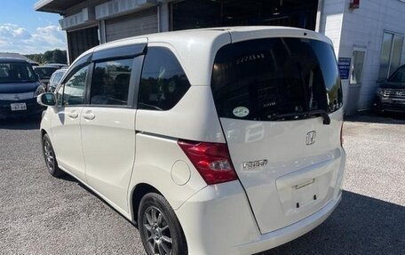 Honda Freed I, 2010 год, 930 000 рублей, 4 фотография