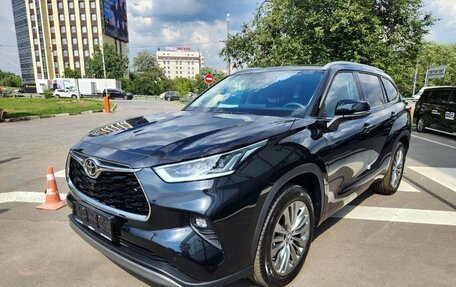 Toyota Highlander, 2024 год, 7 800 000 рублей, 2 фотография