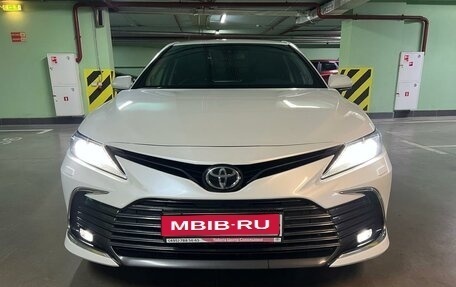 Toyota Camry, 2021 год, 4 100 000 рублей, 1 фотография