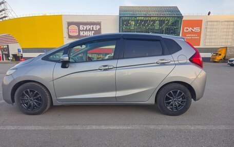 Honda Fit III, 2013 год, 1 310 000 рублей, 10 фотография