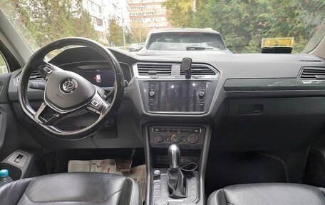 Volkswagen Tiguan II, 2017 год, 3 150 000 рублей, 11 фотография