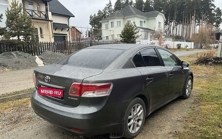 Toyota Avensis III рестайлинг, 2009 год, 1 200 000 рублей, 3 фотография