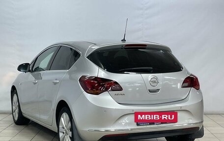 Opel Astra J, 2013 год, 950 000 рублей, 5 фотография