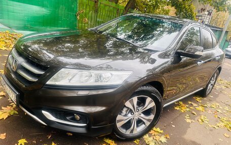 Honda Crosstour I рестайлинг, 2014 год, 2 250 000 рублей, 8 фотография