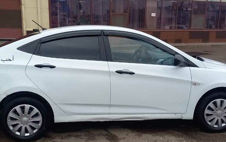 Hyundai Solaris II рестайлинг, 2011 год, 480 000 рублей, 6 фотография