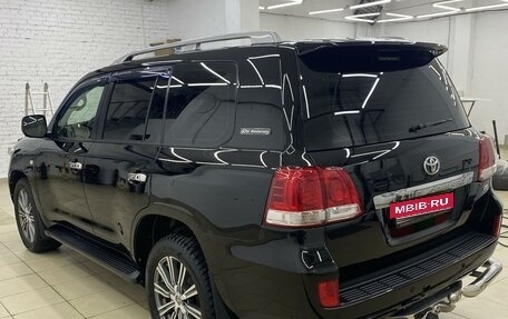 Toyota Land Cruiser 200, 2010 год, 3 250 000 рублей, 5 фотография