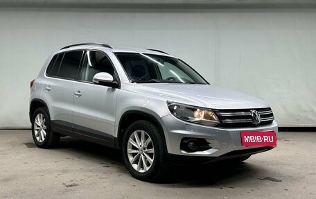 Volkswagen Tiguan I, 2011 год, 1 230 000 рублей, 2 фотография