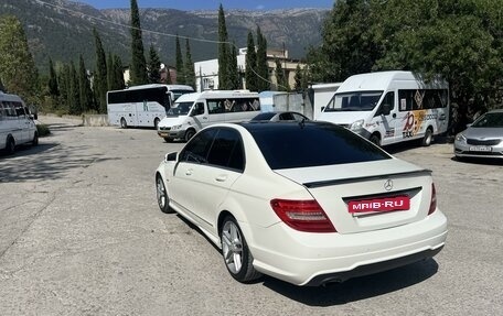 Mercedes-Benz C-Класс, 2011 год, 1 780 000 рублей, 4 фотография