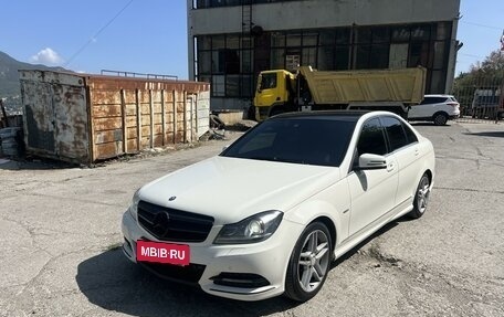 Mercedes-Benz C-Класс, 2011 год, 1 780 000 рублей, 2 фотография