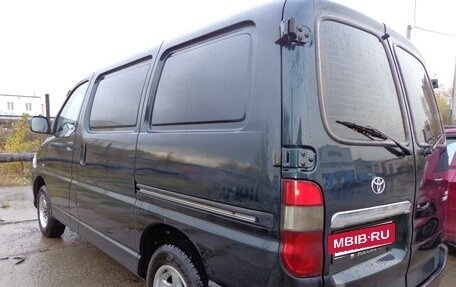 Toyota HiAce H200, 2009 год, 2 450 000 рублей, 2 фотография