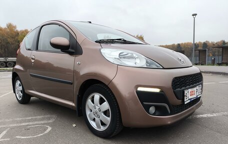 Peugeot 107 I рестайлинг, 2013 год, 890 000 рублей, 2 фотография