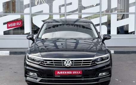 Volkswagen Passat B8 рестайлинг, 2017 год, 2 150 000 рублей, 3 фотография