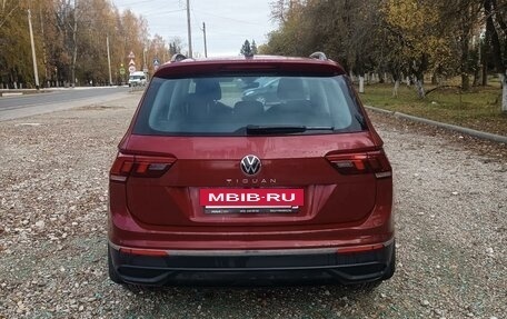 Volkswagen Tiguan II, 2021 год, 3 400 000 рублей, 6 фотография