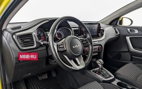 KIA cee'd III, 2022 год, 2 450 000 рублей, 16 фотография