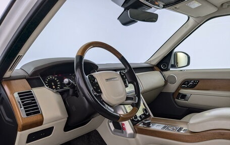 Land Rover Range Rover IV рестайлинг, 2018 год, 7 300 000 рублей, 16 фотография