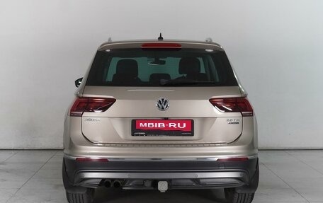 Volkswagen Tiguan II, 2017 год, 2 889 000 рублей, 4 фотография