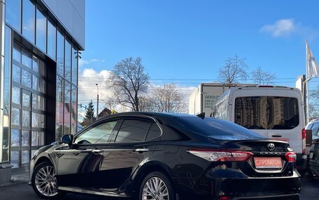 Toyota Camry, 2020 год, 3 799 000 рублей, 2 фотография