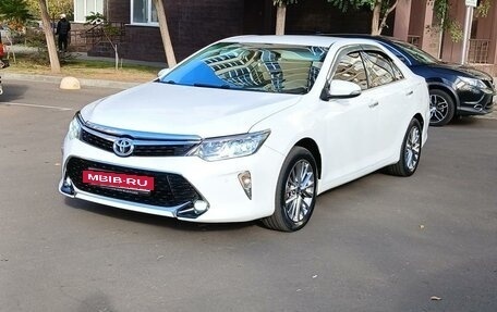 Toyota Camry, 2012 год, 1 950 000 рублей, 10 фотография