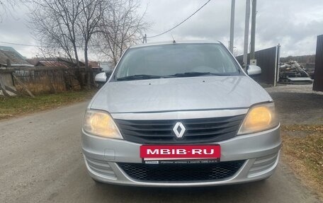 Renault Logan I, 2013 год, 400 000 рублей, 3 фотография