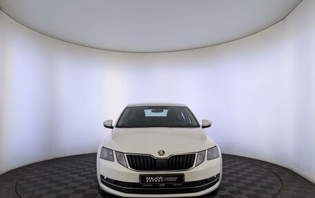 Skoda Octavia, 2019 год, 1 825 000 рублей, 2 фотография