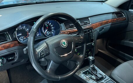 Skoda Superb III рестайлинг, 2013 год, 1 130 000 рублей, 13 фотография