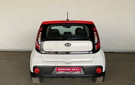 KIA Soul II рестайлинг, 2018 год, 1 760 000 рублей, 5 фотография