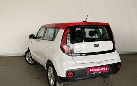 KIA Soul II рестайлинг, 2018 год, 1 760 000 рублей, 4 фотография