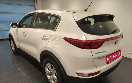 KIA Sportage IV рестайлинг, 2016 год, 1 350 000 рублей, 2 фотография