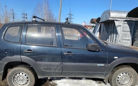 Chevrolet Niva I рестайлинг, 2011 год, 830 000 рублей, 2 фотография