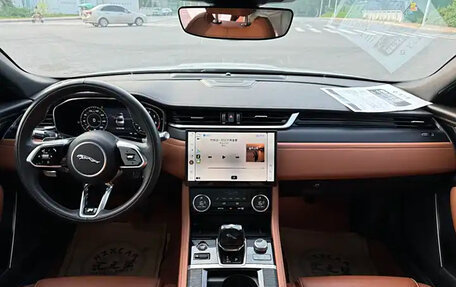 Jaguar XF II, 2022 год, 3 700 077 рублей, 6 фотография