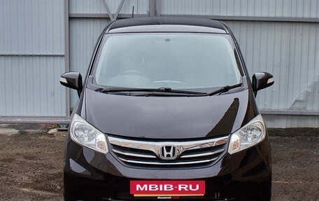 Honda Freed I, 2012 год, 1 350 000 рублей, 2 фотография