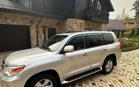 Toyota Land Cruiser 200, 2013 год, 4 555 000 рублей, 4 фотография