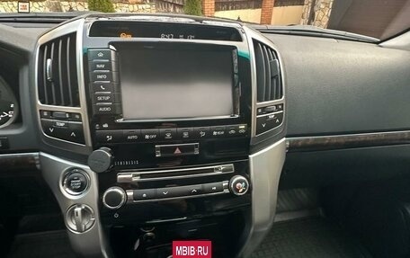 Toyota Land Cruiser 200, 2013 год, 4 555 000 рублей, 10 фотография