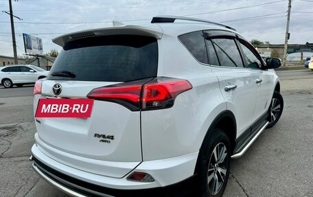 Toyota RAV4, 2017 год, 2 860 000 рублей, 3 фотография