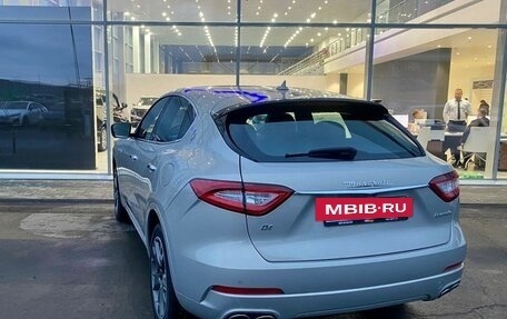 Maserati Levante I, 2017 год, 4 650 000 рублей, 6 фотография